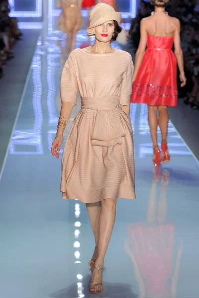 Look 24